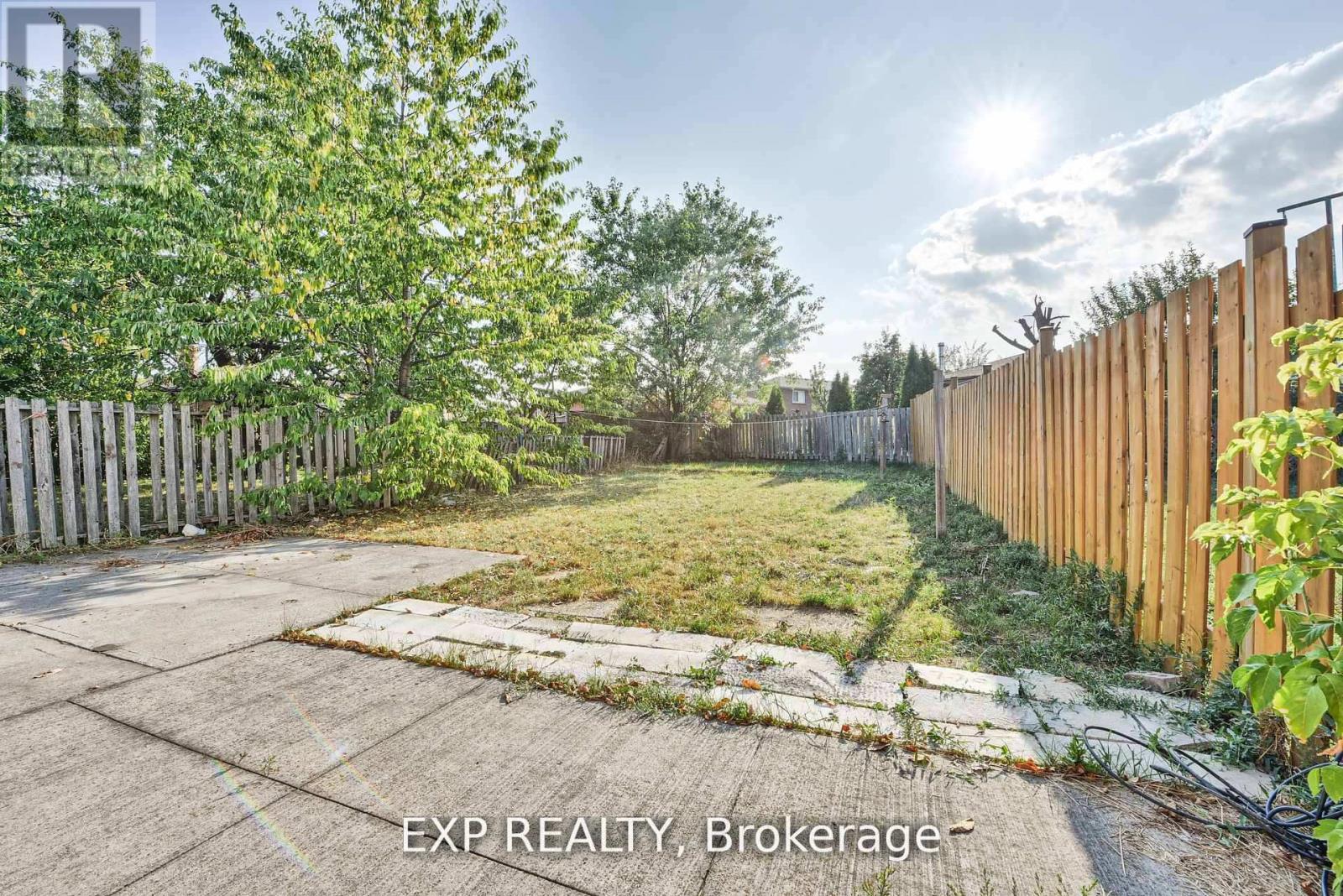 7292 Redfox Road, Mississauga, Ontario  L4T 2L8 - Photo 26 - W12444415