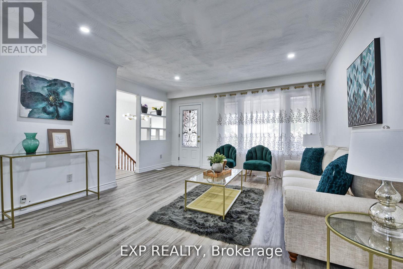 7292 Redfox Road, Mississauga, Ontario  L4T 2L8 - Photo 6 - W12444415