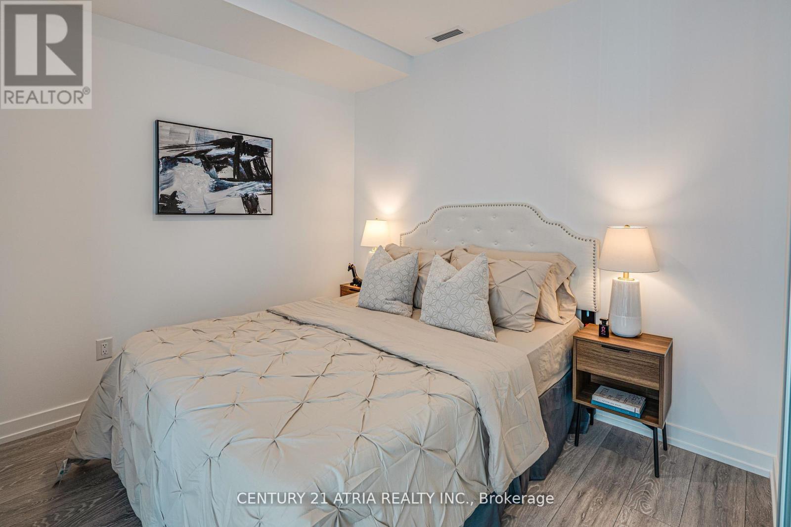 312 - 1100 Sheppard Avenue W, Toronto, Ontario  M3K 0E4 - Photo 8 - W12444436