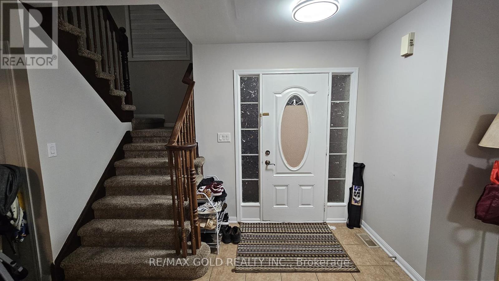 210 Dymott Avenue, Milton, Ontario  L9T 0Z8 - Photo 17 - W12444447