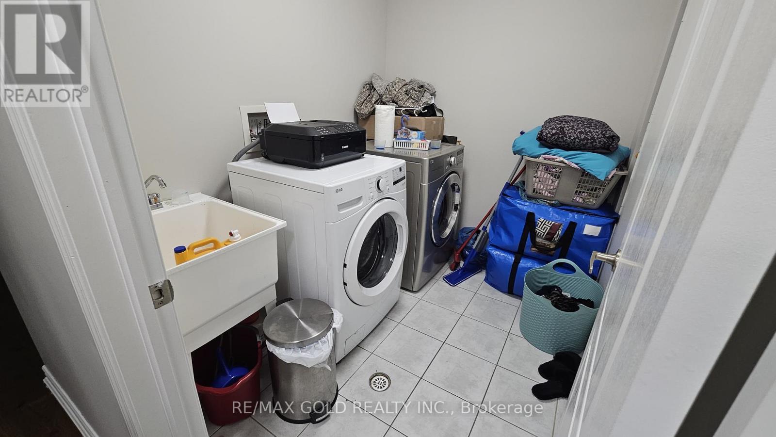 210 Dymott Avenue, Milton, Ontario  L9T 0Z8 - Photo 19 - W12444447
