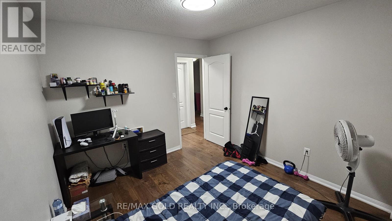 210 Dymott Avenue, Milton, Ontario  L9T 0Z8 - Photo 23 - W12444447