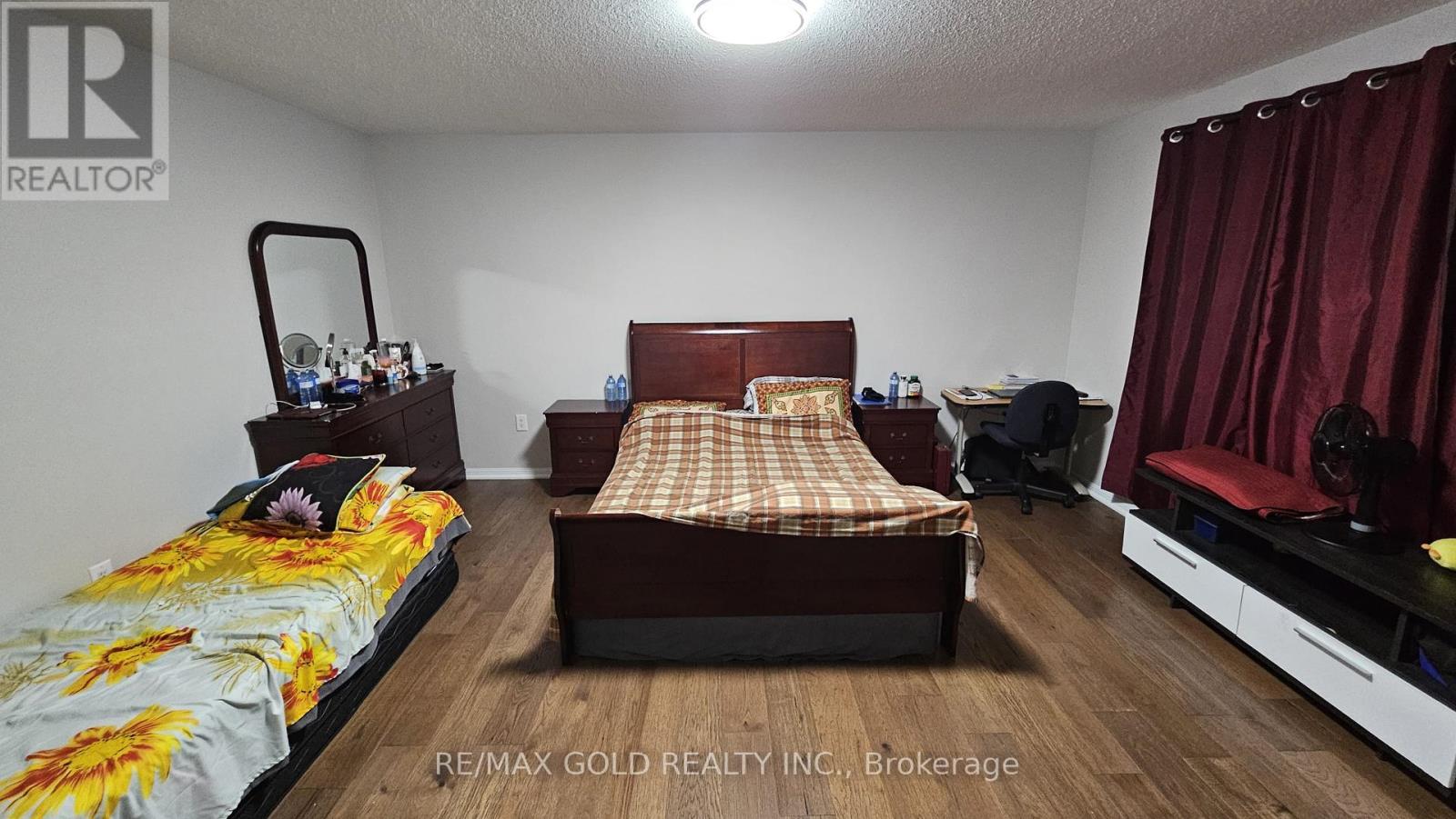 210 Dymott Avenue, Milton, Ontario  L9T 0Z8 - Photo 26 - W12444447
