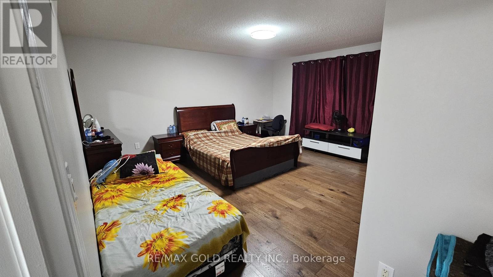 210 Dymott Avenue, Milton, Ontario  L9T 0Z8 - Photo 27 - W12444447