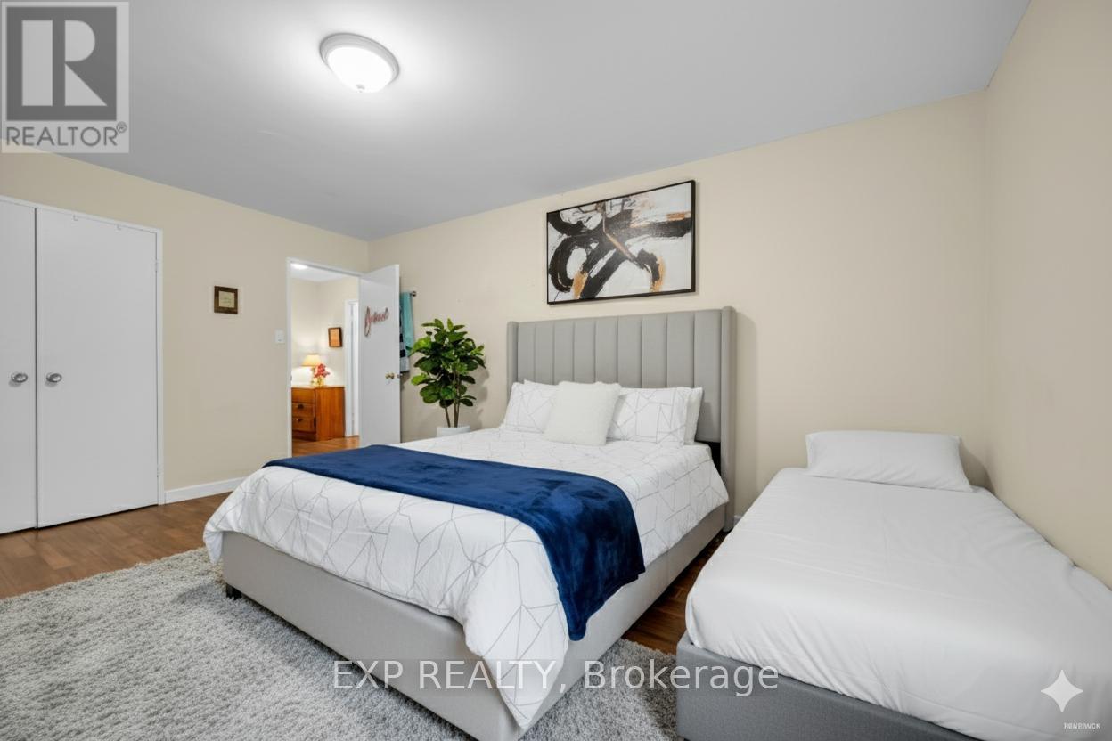 14 - 33 Four Winds Drive, Toronto, Ontario  M3J 1K7 - Photo 14 - W12444466