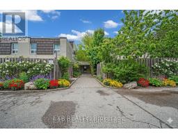 14 - 33 FOUR WINDS DRIVE, Toronto, Ontario