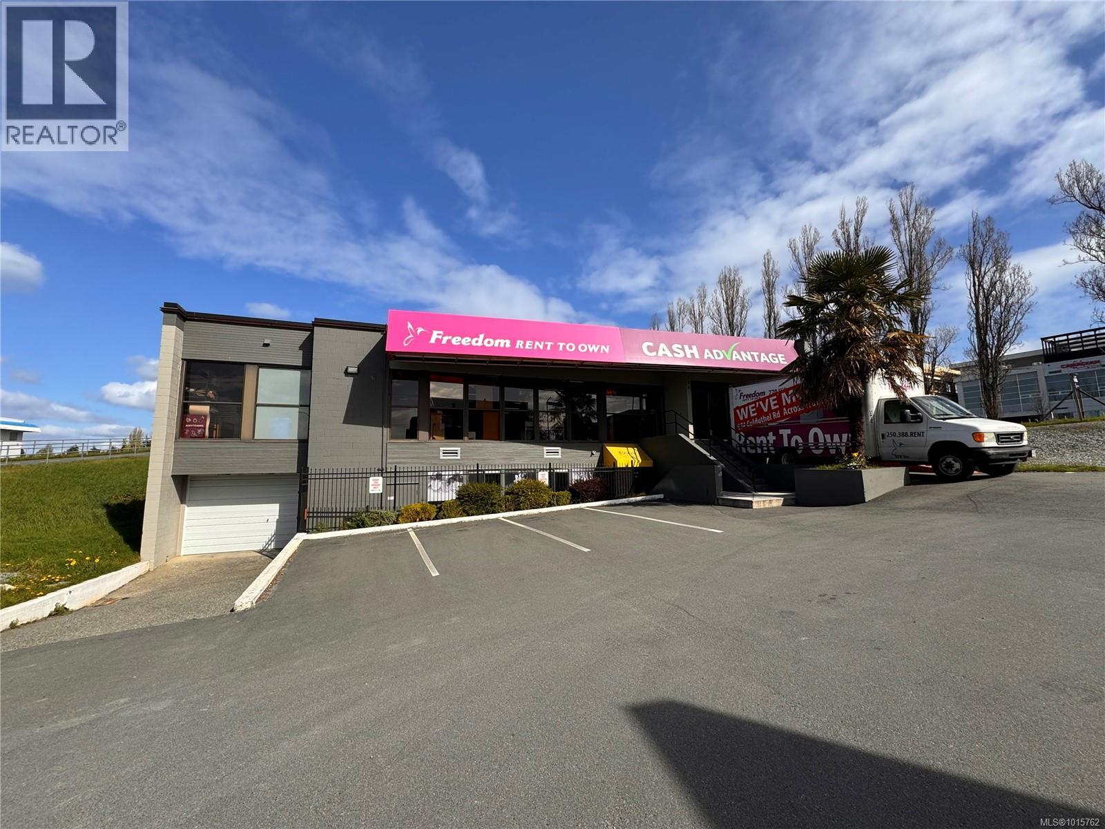 A 574 Culduthel Rd, Saanich, British Columbia  V8Z 1G1 - Photo 2 - 1015762
