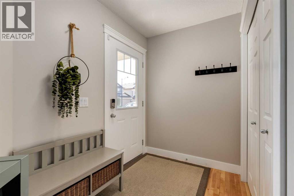 32 Evanscove Heights Nw, Calgary, Alberta  T3P 1G1 - Photo 3 - A2258332