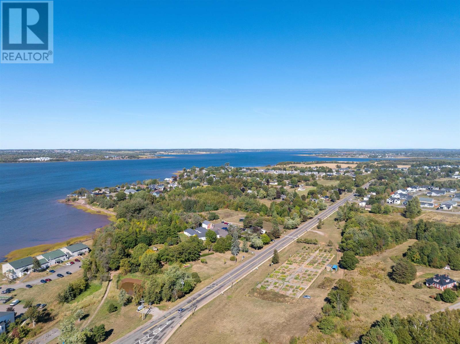 28 Hopeton Road, Stratford, Prince Edward Island  C1B 1T7 - Photo 17 - 202524752