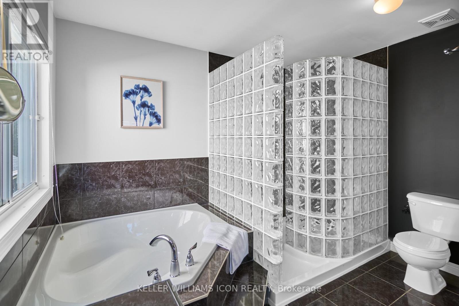 10 Pondhollow Way, Ottawa, Ontario  K2J 4Y4 - Photo 33 - X12444503