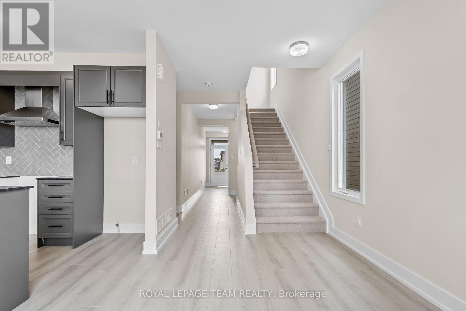 343 Cantering Drive, Ottawa, Ontario  K0A 2Z0 - Photo 10 - X12444509