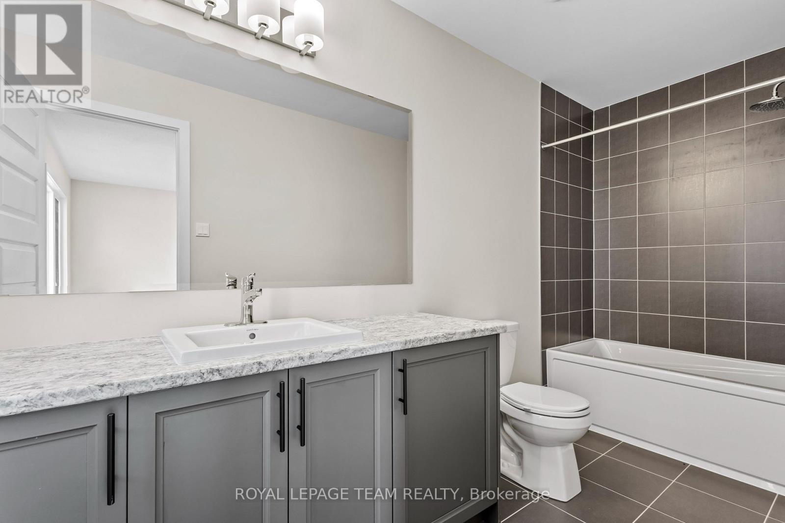 343 Cantering Drive, Ottawa, Ontario  K0A 2Z0 - Photo 30 - X12444509