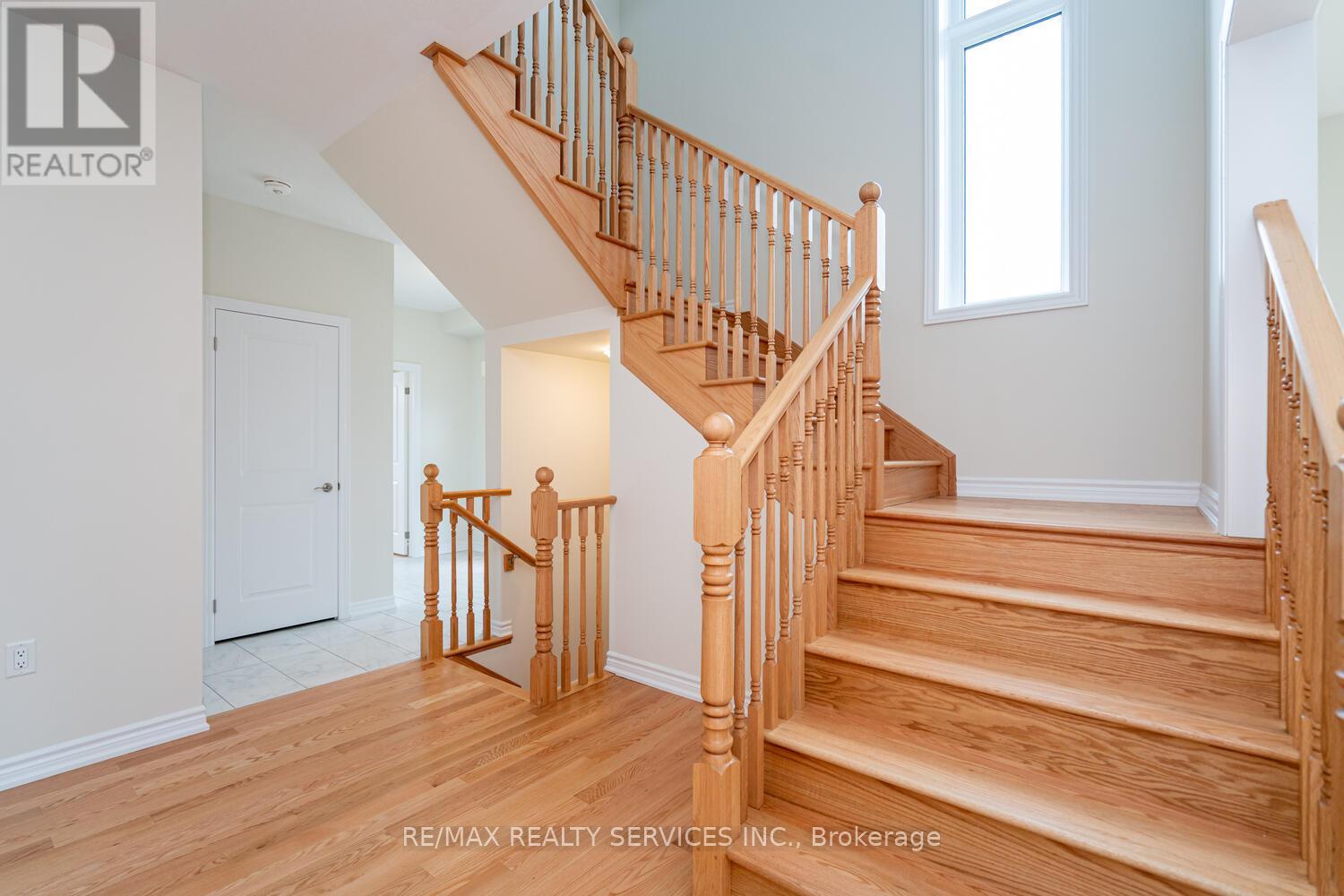 25 Heming Street, Brant (Paris), Ontario  N3L 0M6 - Photo 17 - X12444417