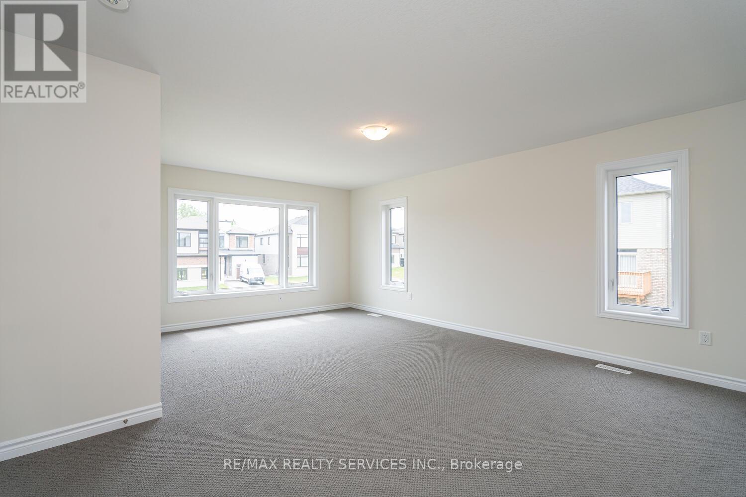 25 Heming Street, Brant (Paris), Ontario  N3L 0M6 - Photo 19 - X12444417