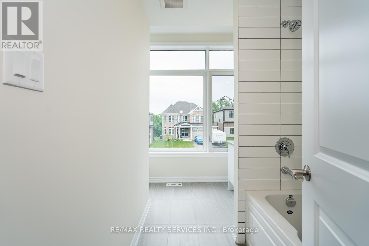 25 Heming Street, Brant (Paris), Ontario  N3L 0M6 - Photo 23 - X12444417