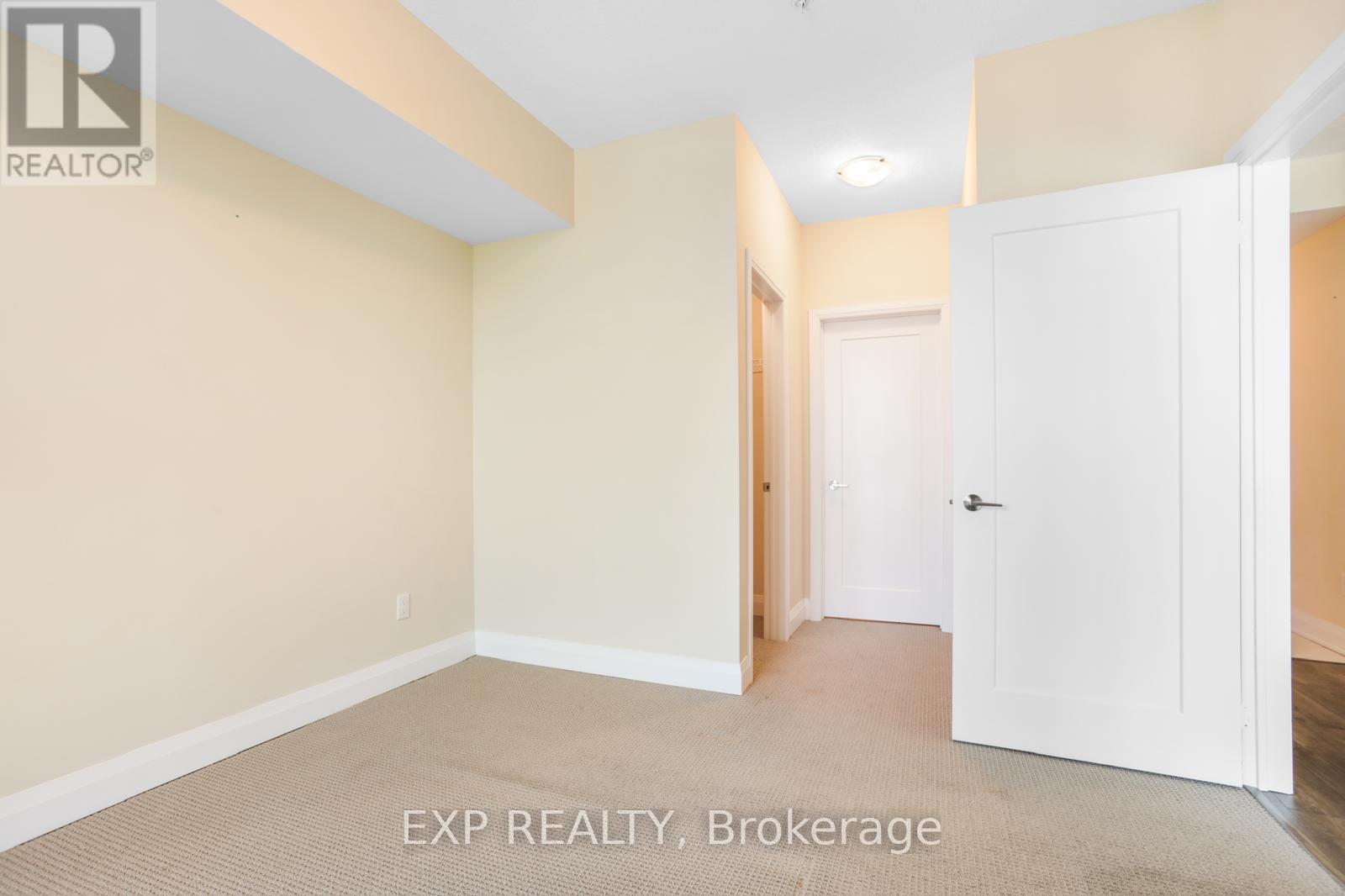 216 - 16 Concord Place, Grimsby, Ontario  L3M 0J1 - Photo 15 - X12444419