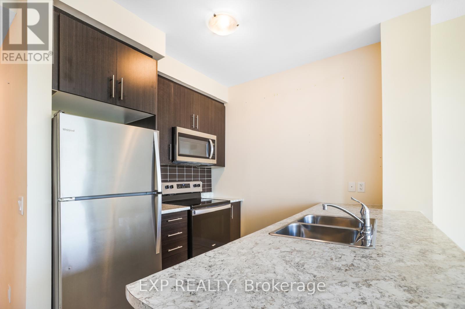 216 - 16 Concord Place, Grimsby, Ontario  L3M 0J1 - Photo 9 - X12444419