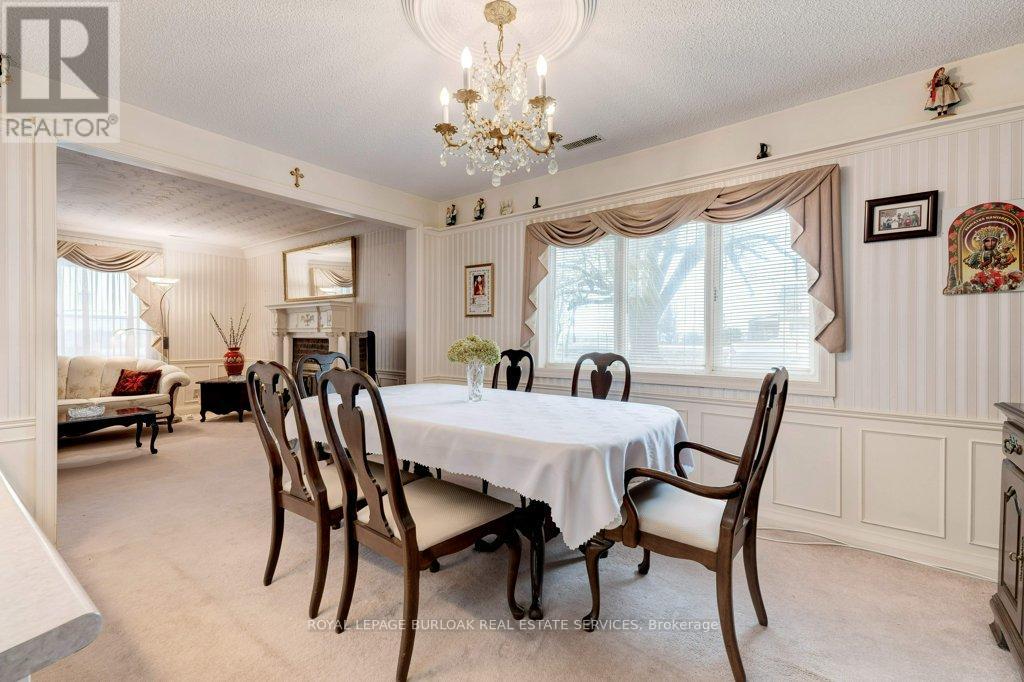 114 Second Road E, Hamilton, Ontario  L8J 3J2 - Photo 11 - X12444445