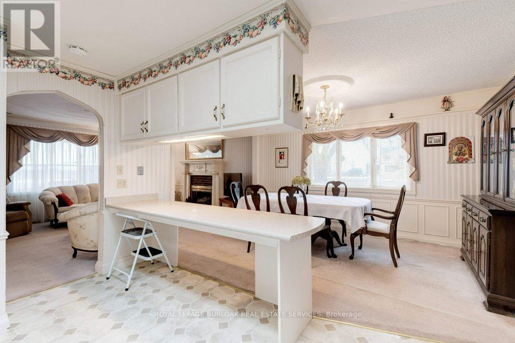 114 Second Road E, Hamilton, Ontario  L8J 3J2 - Photo 13 - X12444445