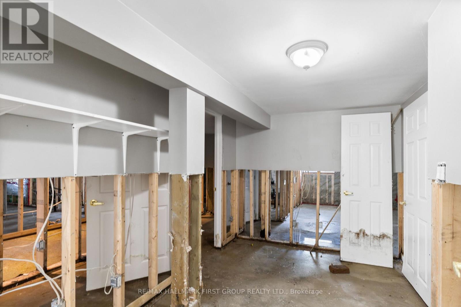 2898 County 2 Road, Prince Edward County (Ameliasburg Ward), Ontario  K0K 1A0 - Photo 18 - X12444454