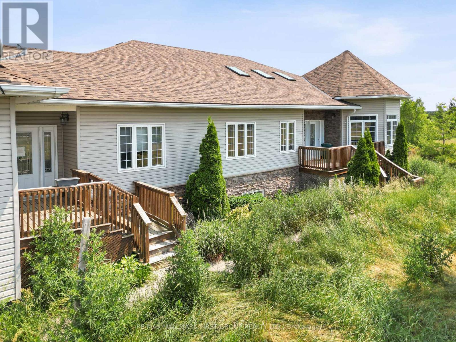 2898 County 2 Road, Prince Edward County (Ameliasburg Ward), Ontario  K0K 1A0 - Photo 3 - X12444454