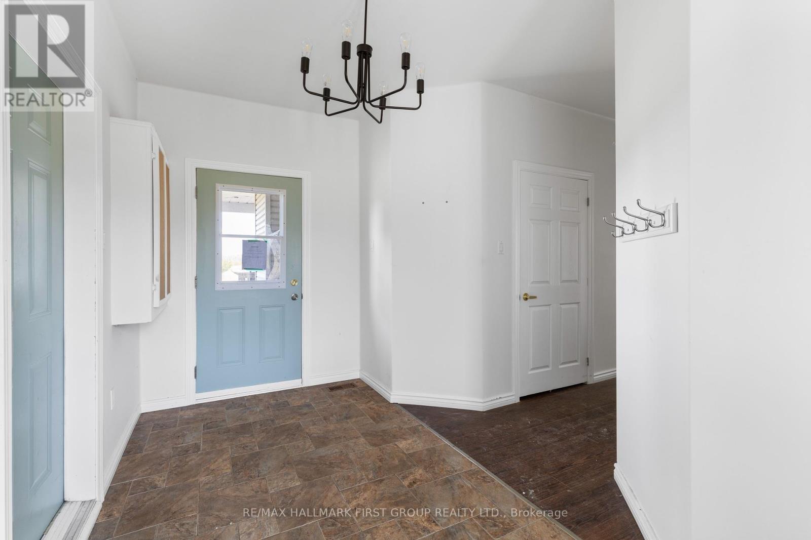 2898 County 2 Road, Prince Edward County (Ameliasburg Ward), Ontario  K0K 1A0 - Photo 4 - X12444454
