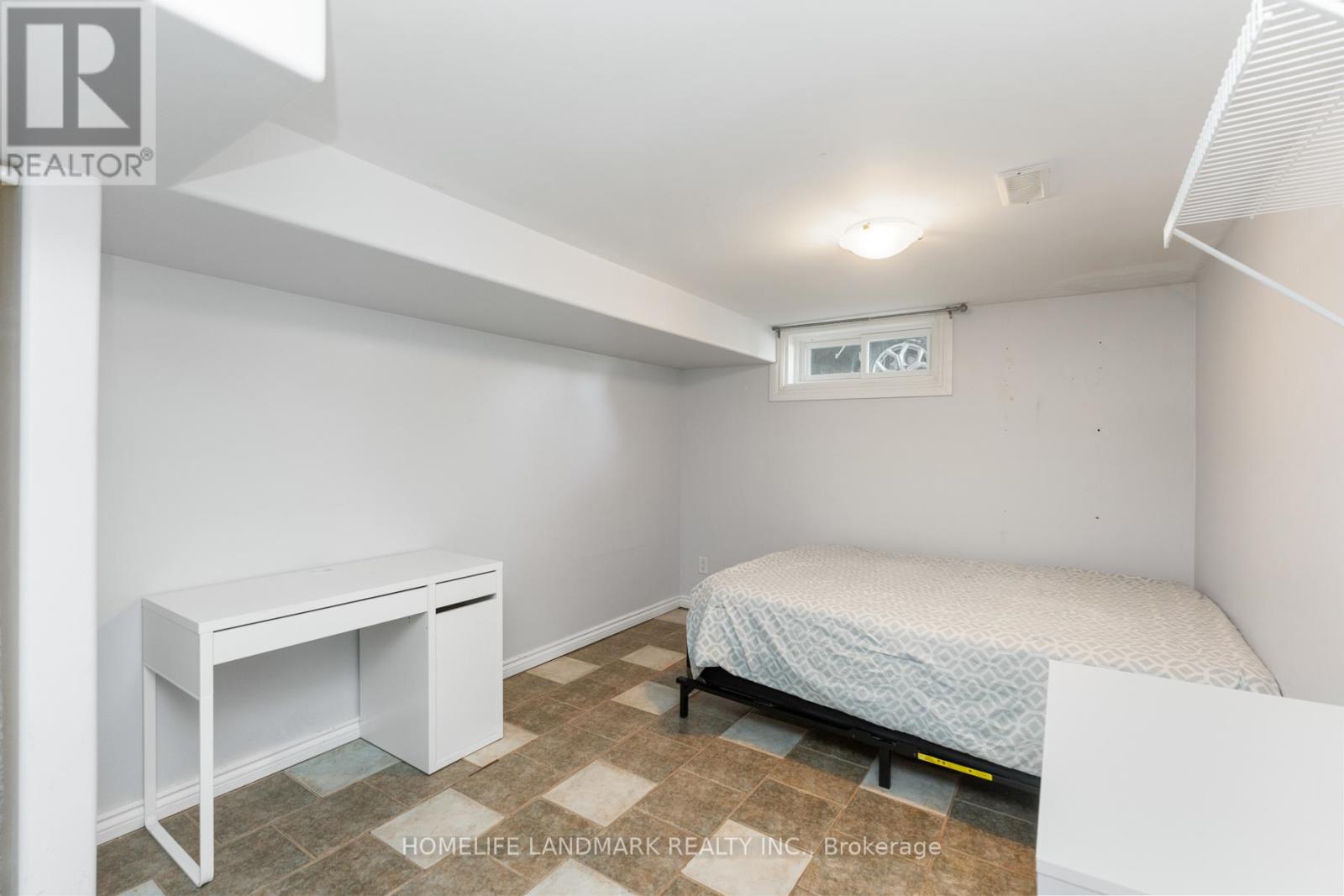 55 Cliff Crescent, Kingston (Central City West), Ontario  K7M 1A9 - Photo 17 - X12444459
