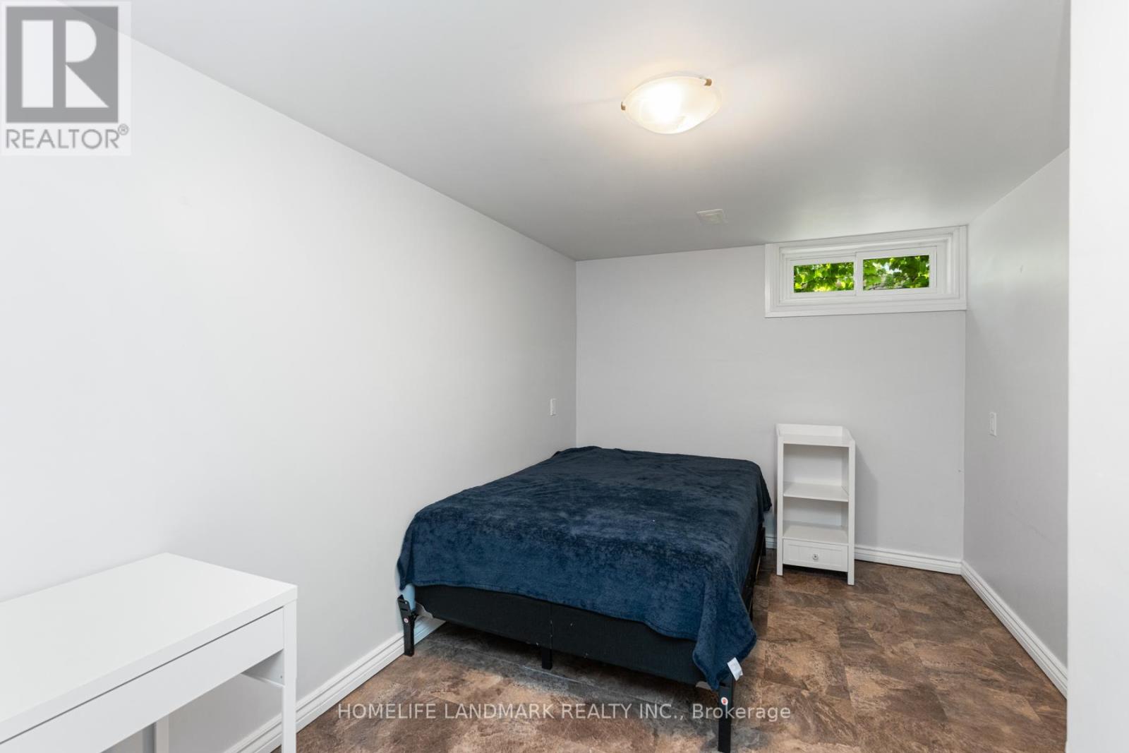 55 Cliff Crescent, Kingston (Central City West), Ontario  K7M 1A9 - Photo 18 - X12444459