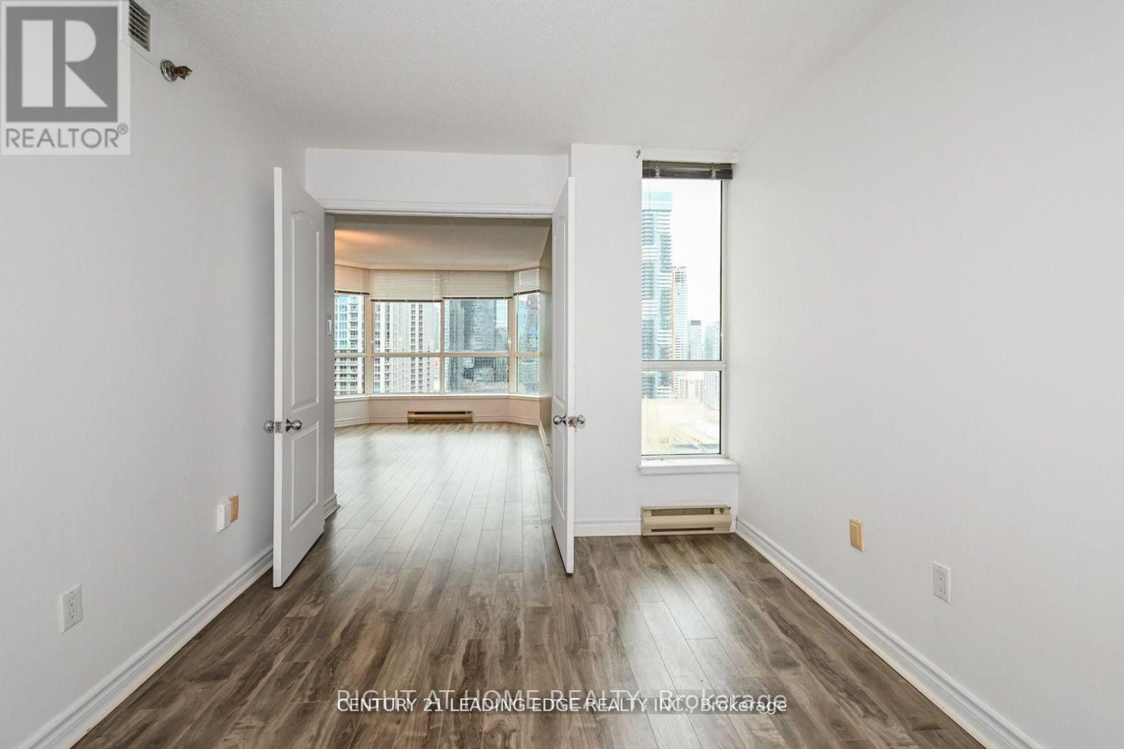3305 - 38 Elm Street, Toronto, Ontario  M7A 2A3 - Photo 9 - C12324824