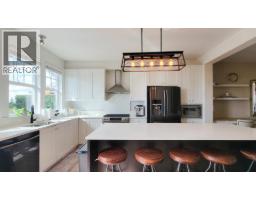 4 3432 Gislason Avenue, Coquitlam, Ca