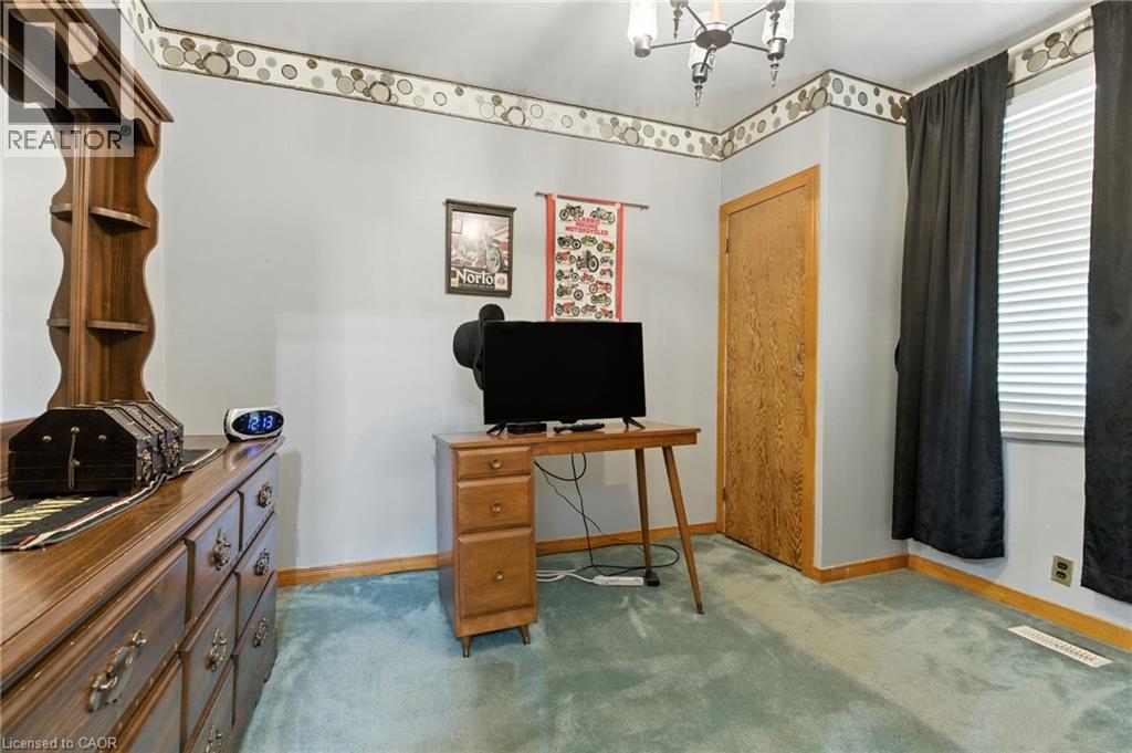 210 East 12th Street, Hamilton, Ontario  L9A 3X6 - Photo 14 - 40776378