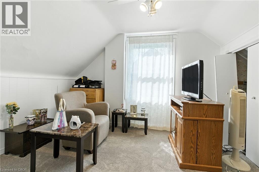 210 East 12th Street, Hamilton, Ontario  L9A 3X6 - Photo 17 - 40776378