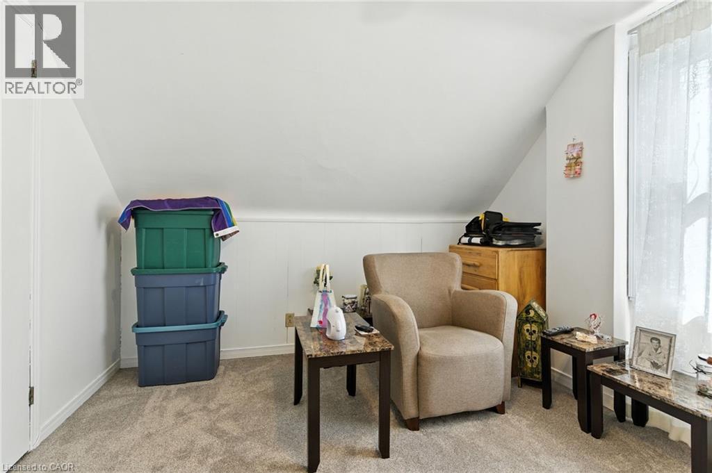 210 East 12th Street, Hamilton, Ontario  L9A 3X6 - Photo 18 - 40776378