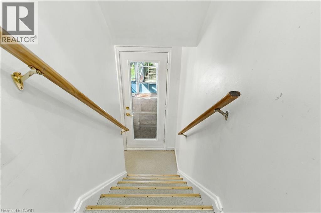 210 East 12th Street, Hamilton, Ontario  L9A 3X6 - Photo 22 - 40776378