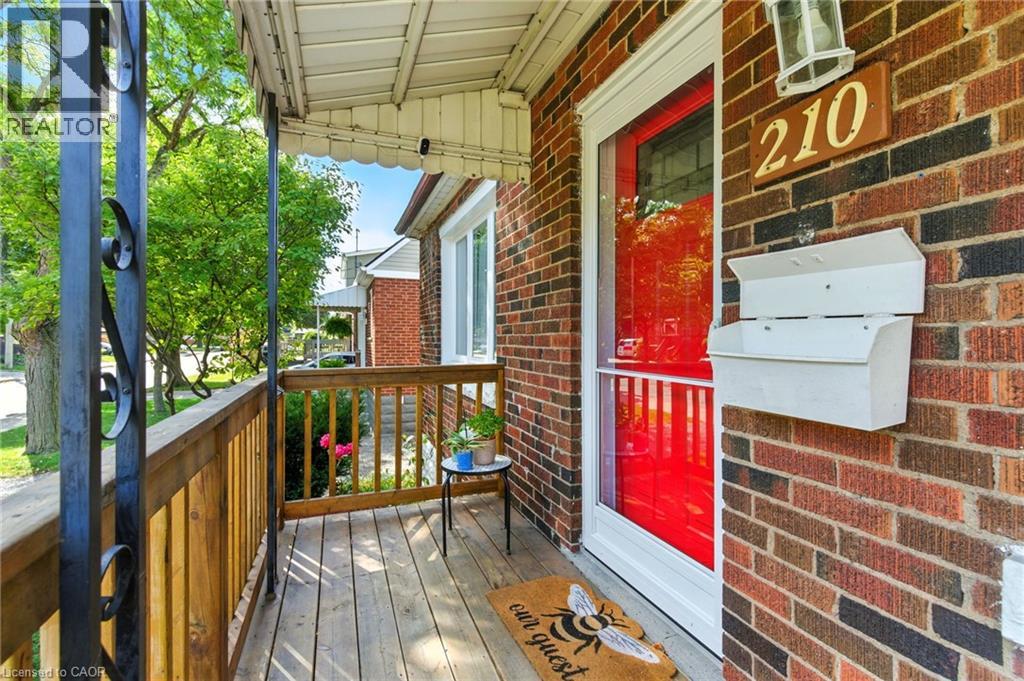 210 East 12th Street, Hamilton, Ontario  L9A 3X6 - Photo 3 - 40776378