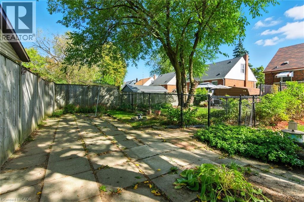 210 East 12th Street, Hamilton, Ontario  L9A 3X6 - Photo 39 - 40776378