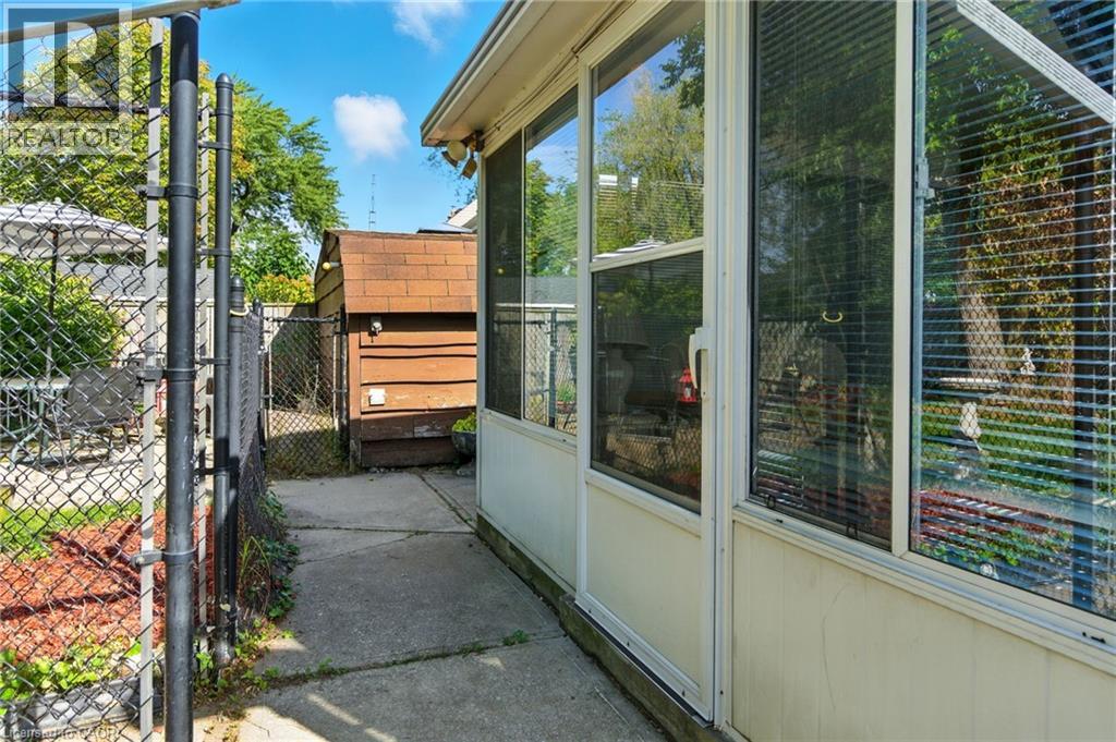 210 East 12th Street, Hamilton, Ontario  L9A 3X6 - Photo 42 - 40776378