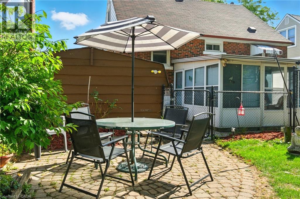 210 East 12th Street, Hamilton, Ontario  L9A 3X6 - Photo 47 - 40776378