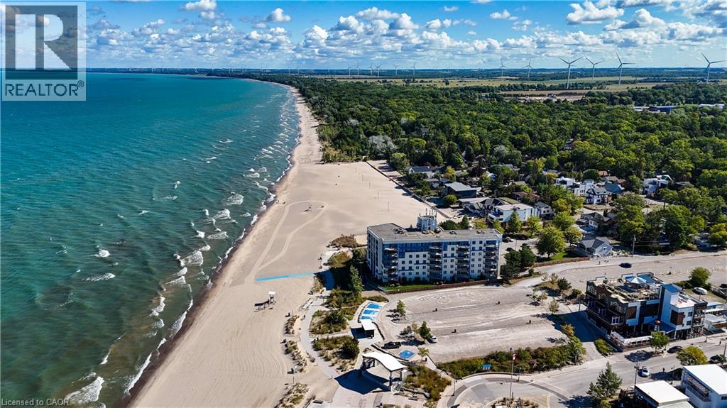 28 Centre Street, Grand Bend, Ontario  N0M 1T0 - Photo 45 - 40775690