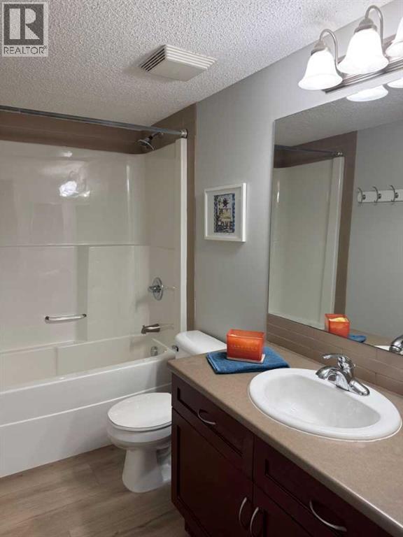 214 Mckenzie Towne Lane Se, Calgary, Alberta  T2Z 0C4 - Photo 10 - A2245876