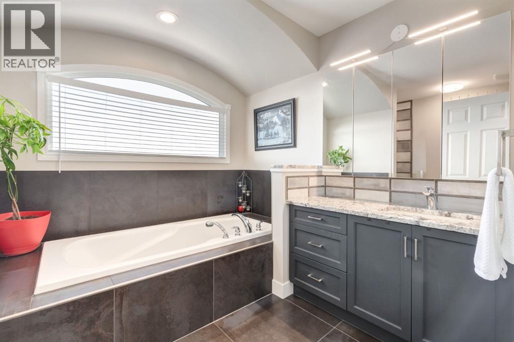 118 Bridlerange Place Sw, Calgary, Alberta  T2Y 0K8 - Photo 27 - A2248676