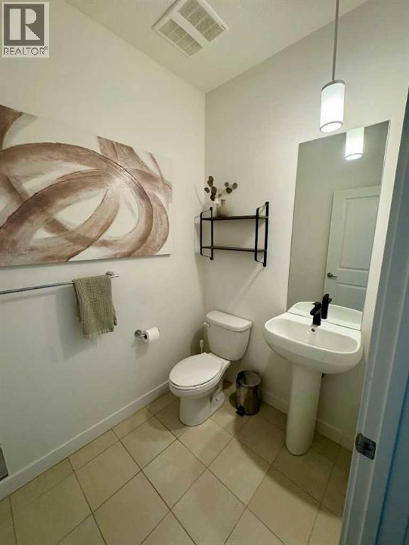 2209 Bayside Road Sw, Airdrie, Alberta  T4B 3W8 - Photo 18 - A2255188