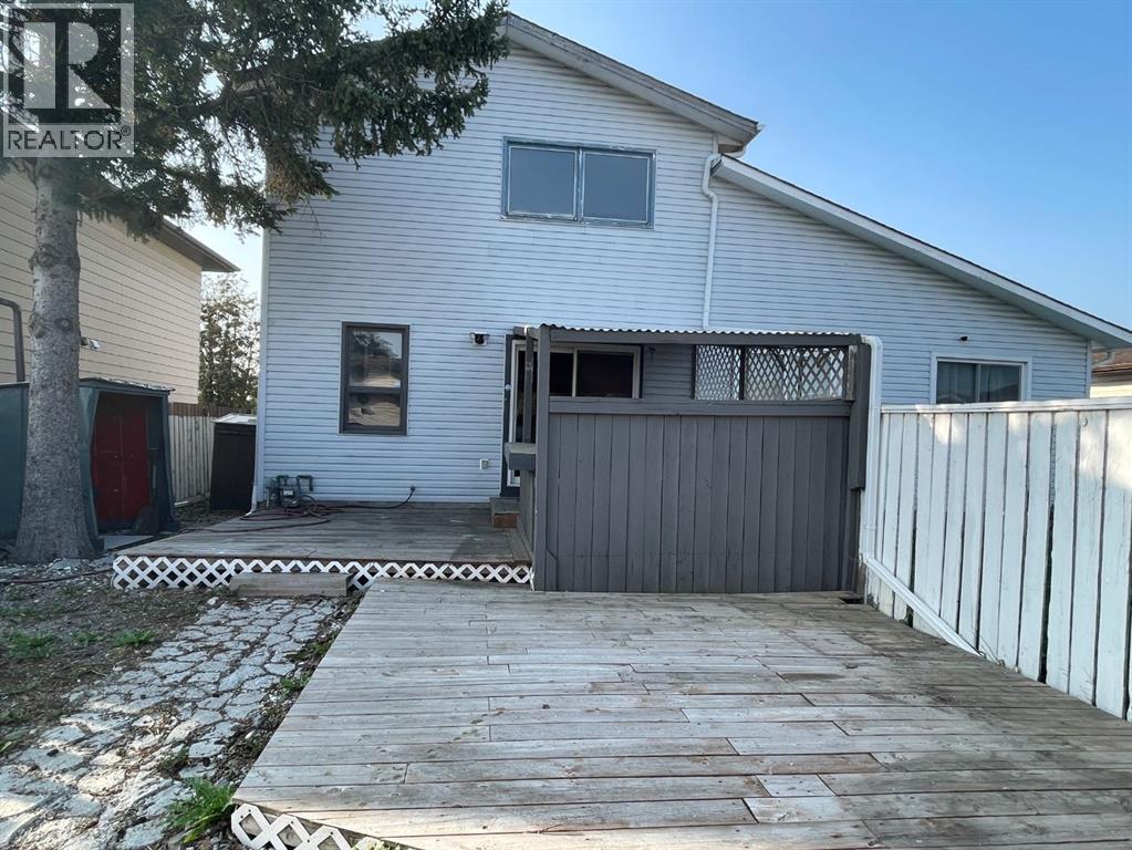 14 Whitman Close Ne, Calgary, Alberta  T1Y 4H3 - Photo 2 - A2258457