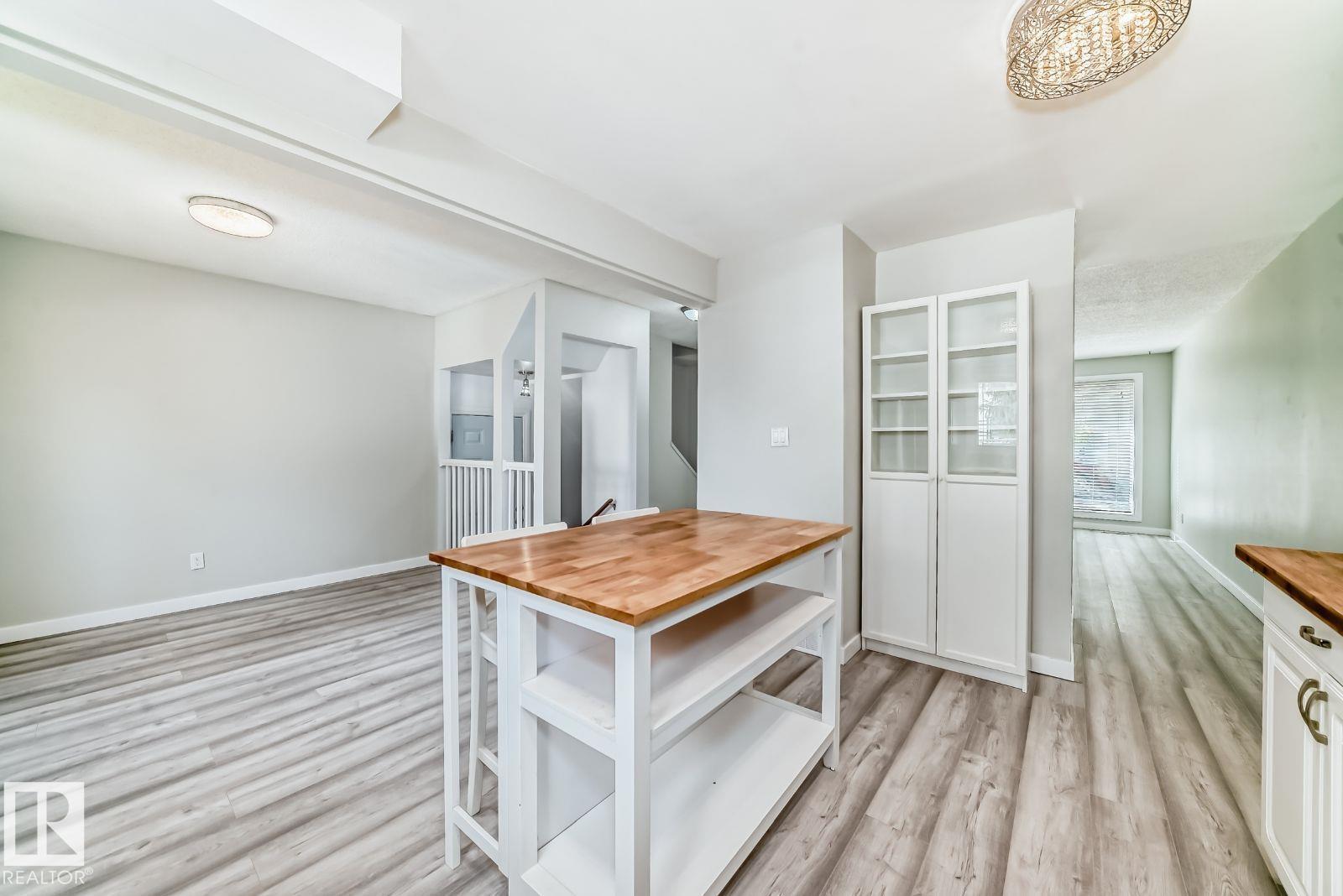10936 Beaumaris Rd Nw, Edmonton, Alberta  T5X 1Z6 - Photo 11 - E4460783