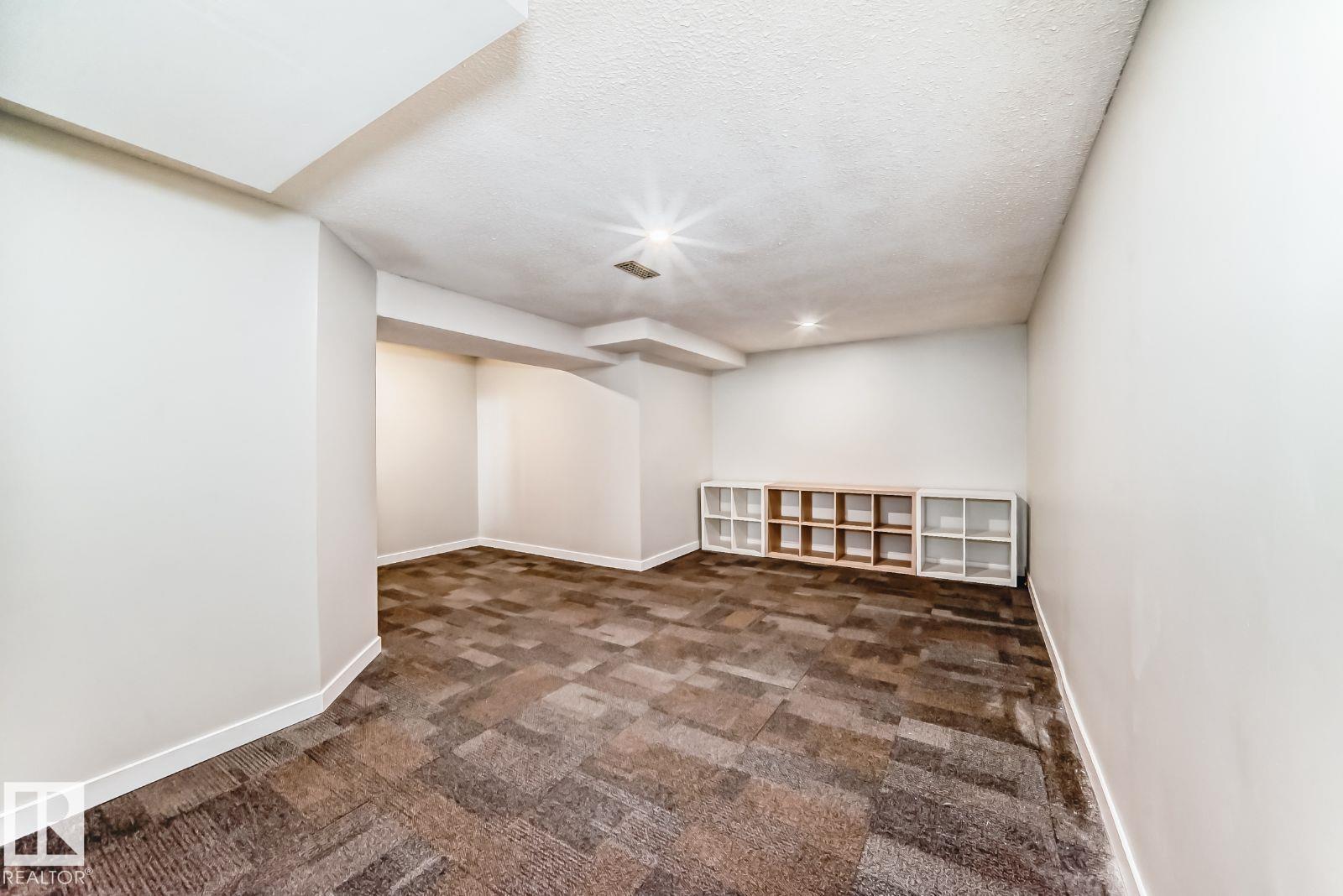 10936 Beaumaris Rd Nw, Edmonton, Alberta  T5X 1Z6 - Photo 43 - E4460783