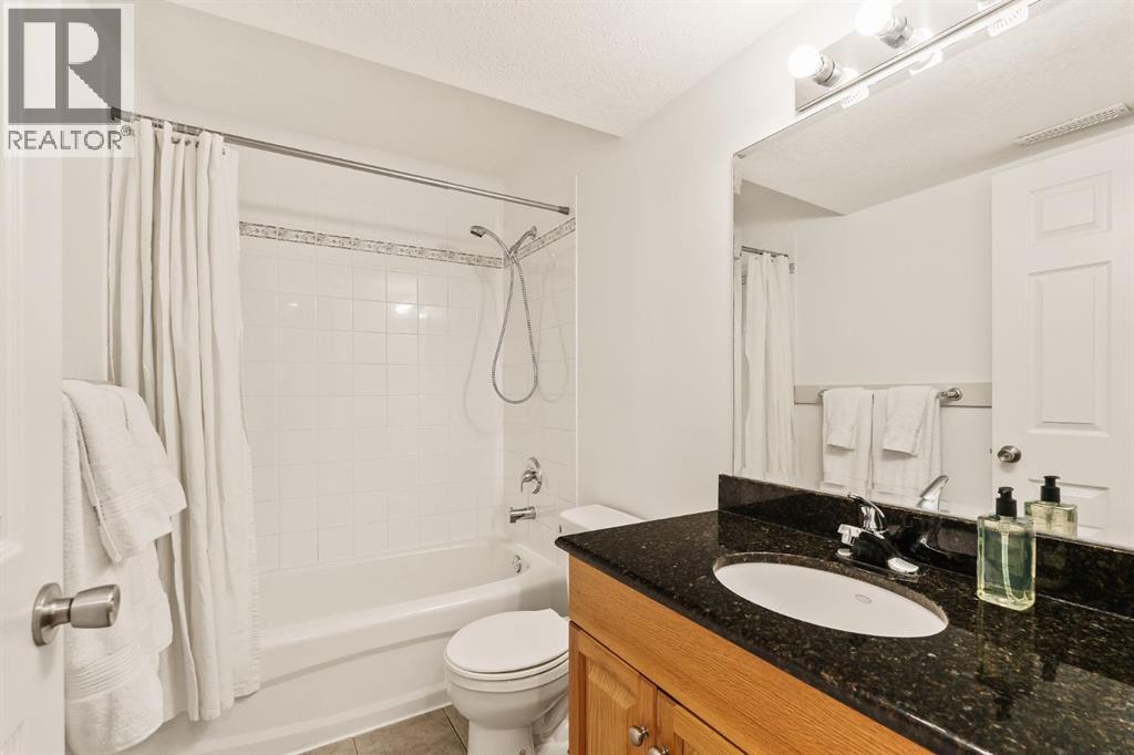115 Cougar Plateau Circle Sw, Calgary, Alberta  T3H 5S7 - Photo 41 - A2260928