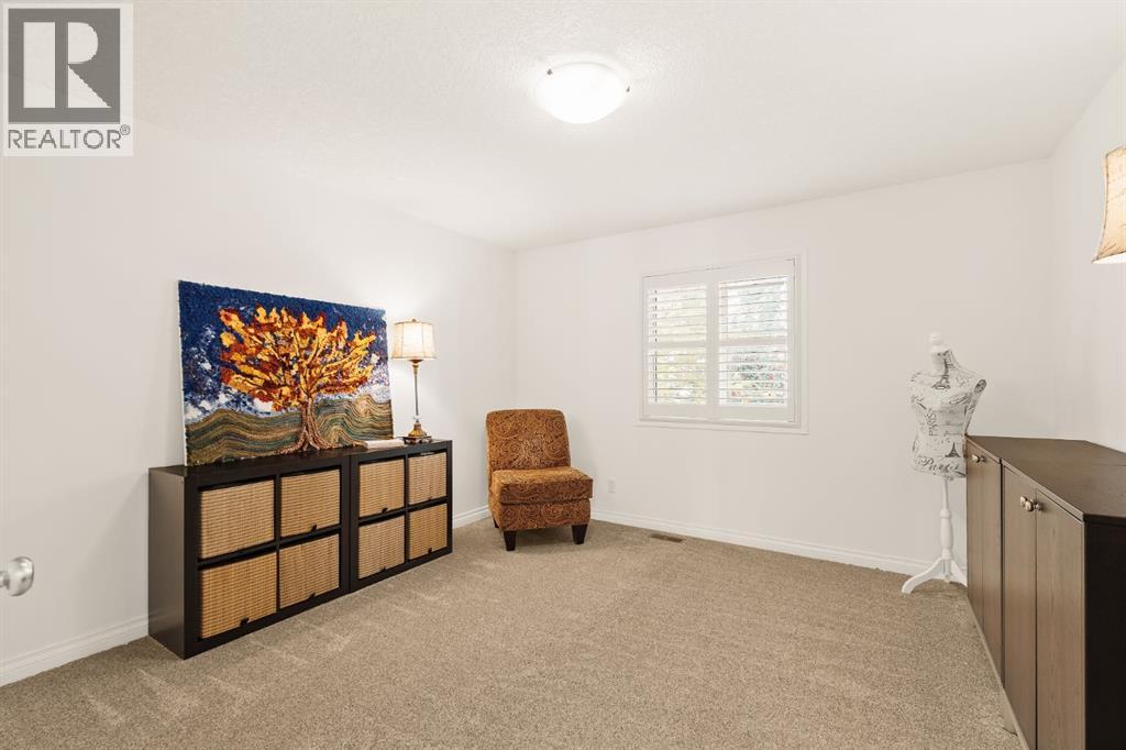 115 Cougar Plateau Circle Sw, Calgary, Alberta  T3H 5S7 - Photo 32 - A2260928