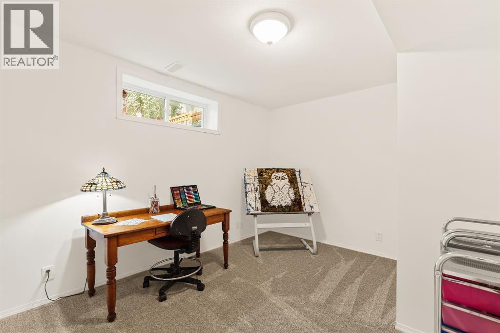 115 Cougar Plateau Circle Sw, Calgary, Alberta  T3H 5S7 - Photo 38 - A2260928