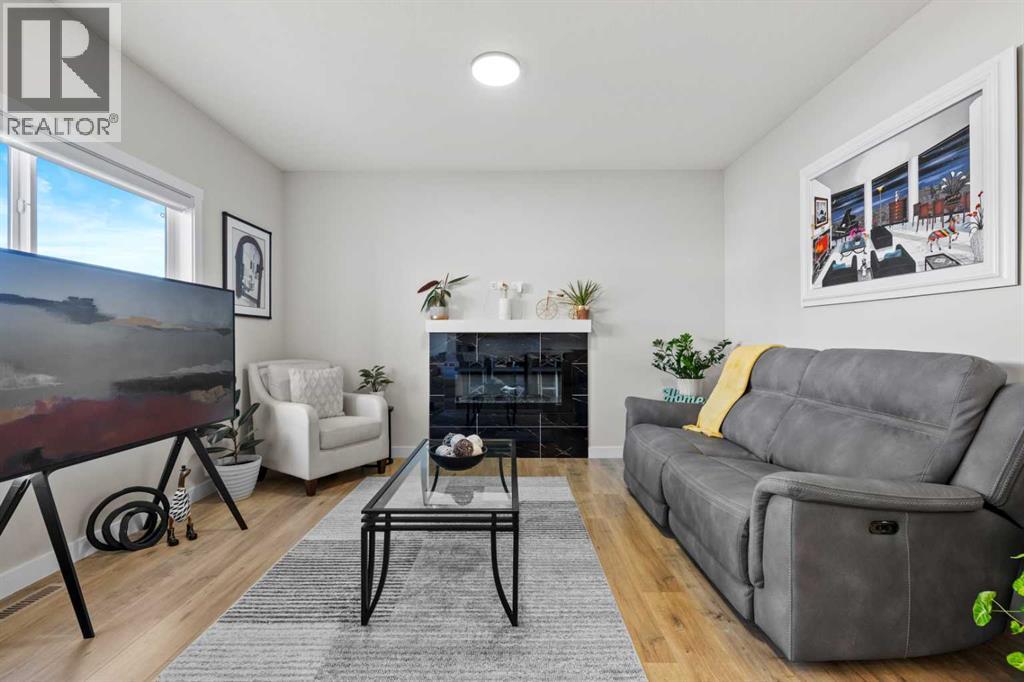 702 Edgefield Crescent, Strathmore, Alberta  T1P 0G1 - Photo 5 - A2261345