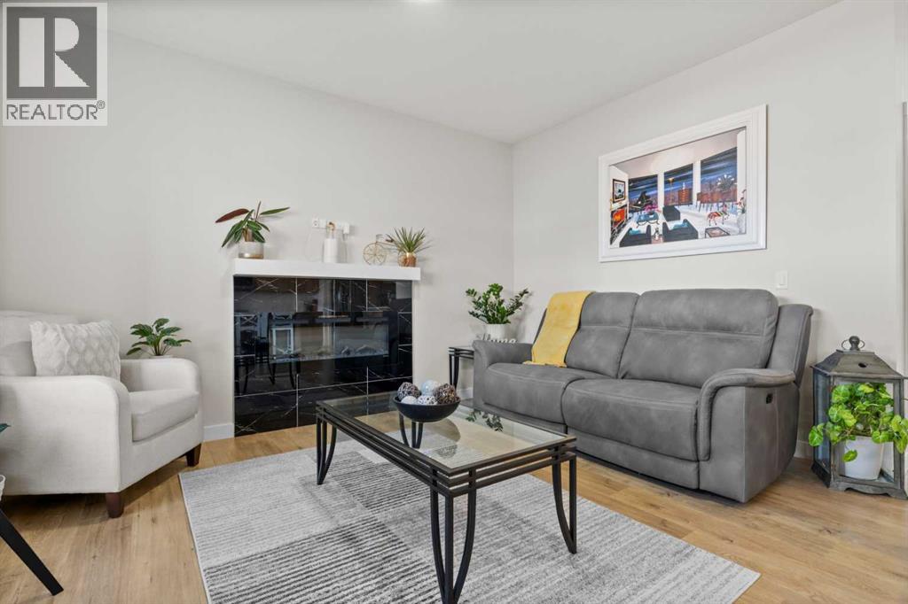 702 Edgefield Crescent, Strathmore, Alberta  T1P 0G1 - Photo 6 - A2261345